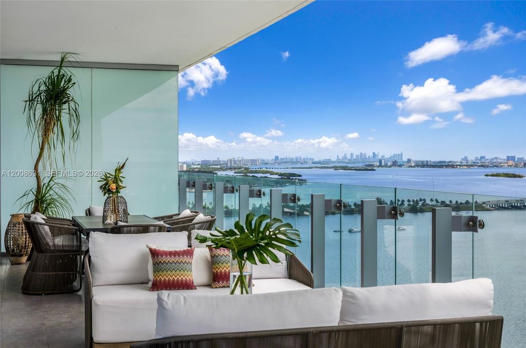 700 NE 26th Ter 2202, Miami, FL 33137