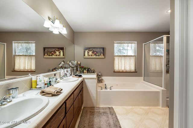 108 Indian Meadows Rd, Sandpoint, ID 83864