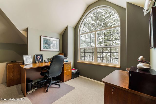 108 Indian Meadows Rd, Sandpoint, ID 83864