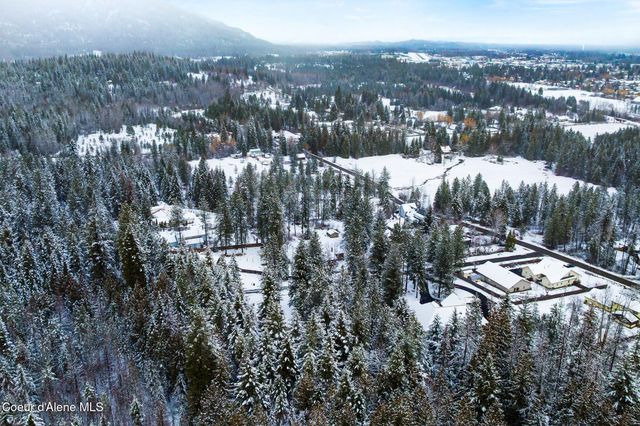 108 Indian Meadows Rd, Sandpoint, ID 83864