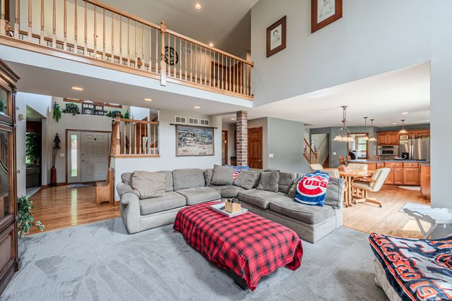 24701 Hanover Court, Plainfield, IL 60585