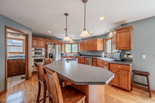 24701 Hanover Court, Plainfield, IL 60585