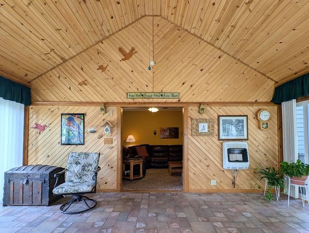 2094 TIMBER Lane, Harborcreek, PA 16421