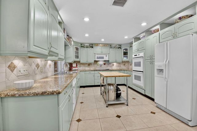 19803 Back 9 Drive, Boca Raton, FL 33498