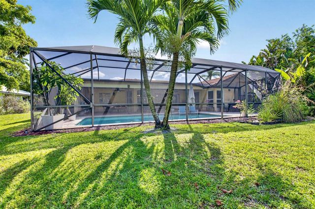 19803 Back 9 Drive, Boca Raton, FL 33498