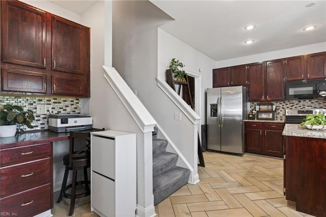 4024 Long Point BLVD, Portsmouth, VA 23703