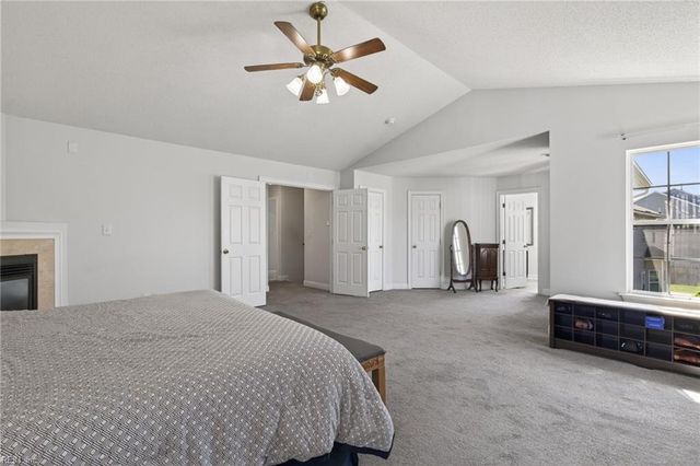 4024 Long Point BLVD, Portsmouth, VA 23703