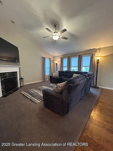 1812 Hollowbrook Drive, Holt, MI 48842