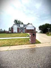 1812 Hollowbrook Drive, Holt, MI 48842