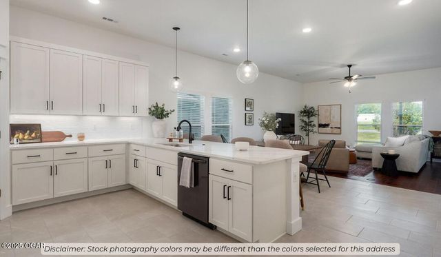 908 Aberdeen Avenue, Carl Junction, MO 64834