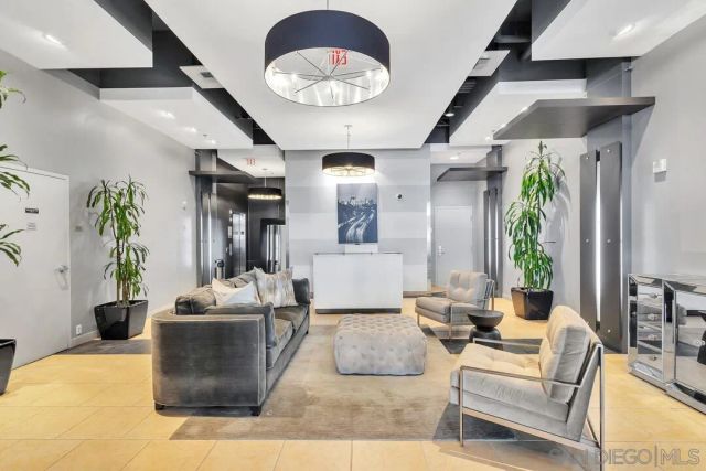 206 Park Blvd 405, San Diego, CA 92101