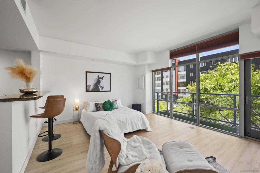 206 Park Blvd 405, San Diego, CA 92101