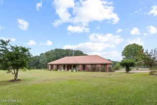 1490 Stubbs Road, Terry, MS 39170