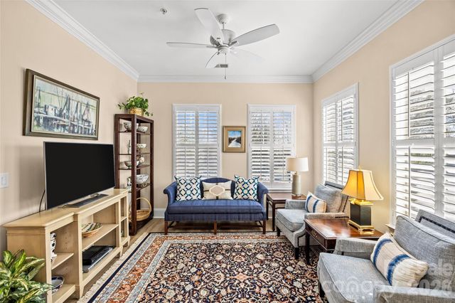 2994 Selwyn Avenue, Charlotte, NC 28209