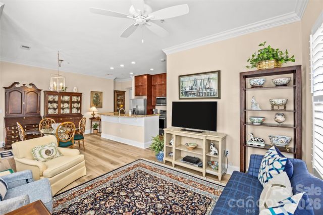 2994 Selwyn Avenue, Charlotte, NC 28209