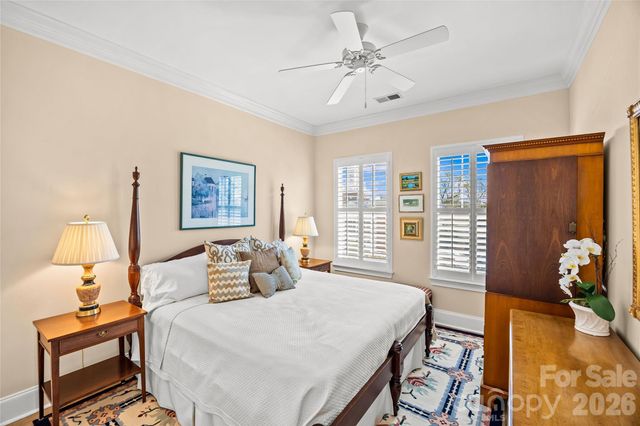 2994 Selwyn Avenue, Charlotte, NC 28209