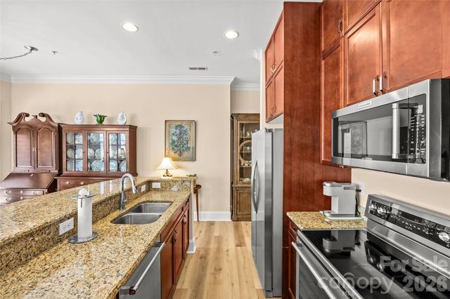 2994 Selwyn Avenue, Charlotte, NC 28209