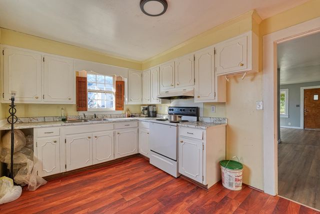 101 Greer St., Duncan, SC 29334