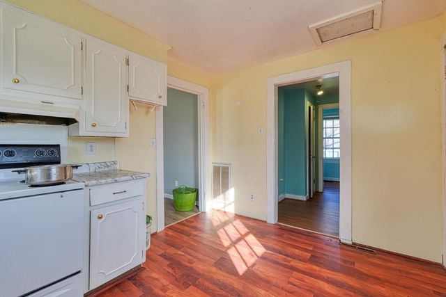 101 Greer St., Duncan, SC 29334