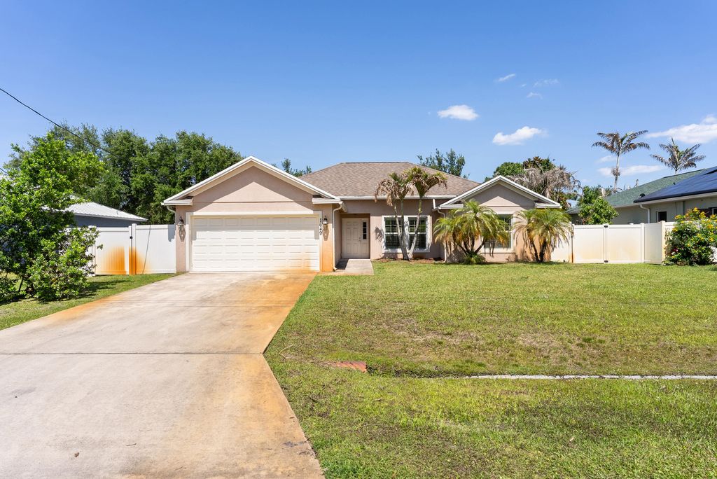 1649 SW Hampshire Lane, Port St. Lucie, Port St Lucie, FL 34953