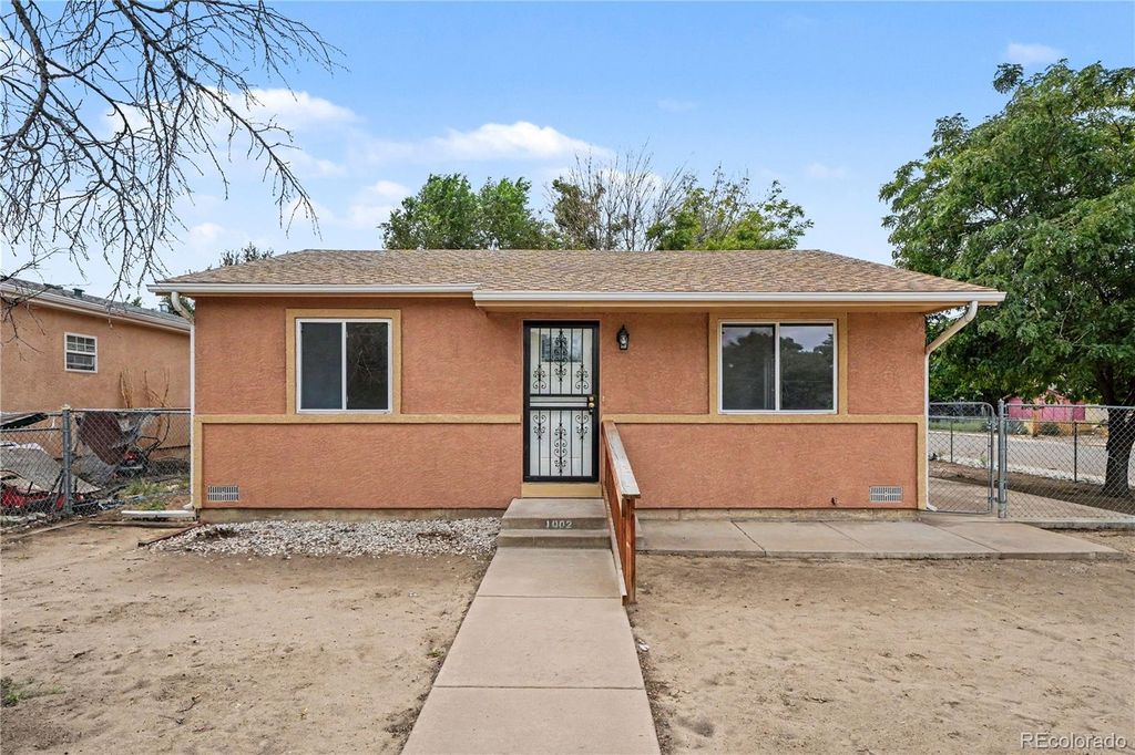 1002 Catalpa Street, Pueblo, CO 81001
