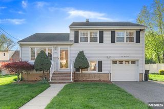 136 Lincoln Avenue, Dumont, NJ 07628