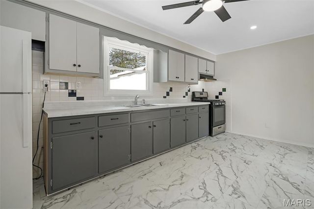 9614 Holdener Place, Fairview Heights, IL 62208