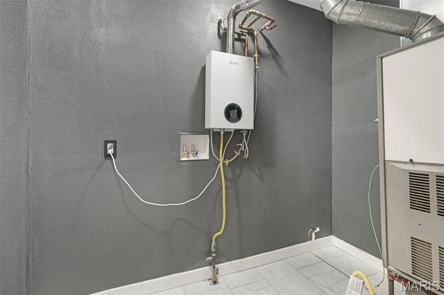 9614 Holdener Place, Fairview Heights, IL 62208