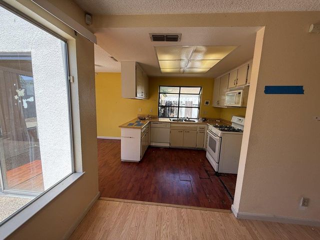 8045 Mesa Oak Way, Citrus Heights, CA 95610