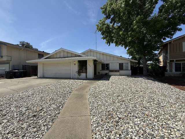 8045 Mesa Oak Way, Citrus Heights, CA 95610
