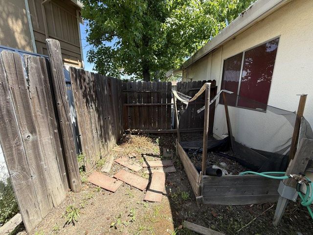 8045 Mesa Oak Way, Citrus Heights, CA 95610