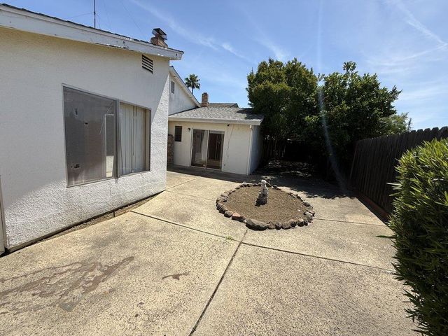8045 Mesa Oak Way, Citrus Heights, CA 95610