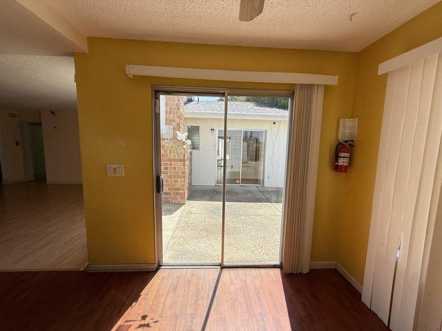 8045 Mesa Oak Way, Citrus Heights, CA 95610