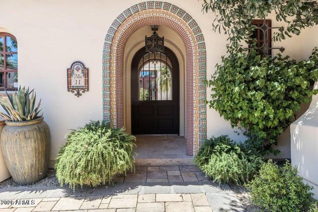 4949 E LINCOLN Drive 11, Paradise Valley, AZ 85253