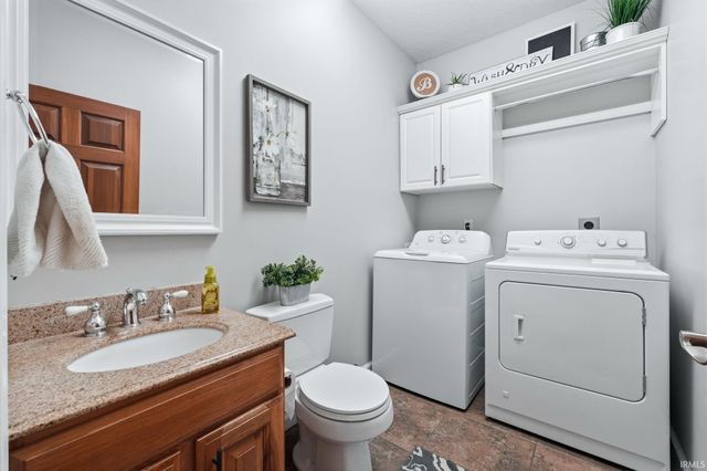 13919 Messenger Bay Street, Fort Wayne, IN 46845
