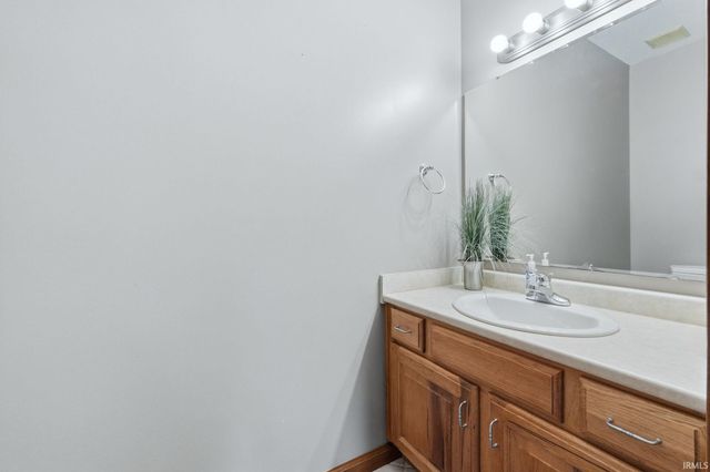 13919 Messenger Bay Street, Fort Wayne, IN 46845