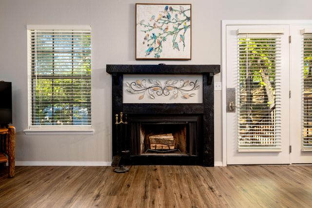 235 Ozark Mountain Resort Dr 47, Kimberling City, MO 65686