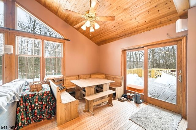 17 Acorn Dr, Vernon Twp., NJ 07422