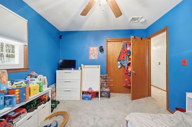 17 Acorn Dr, Vernon Twp., NJ 07422