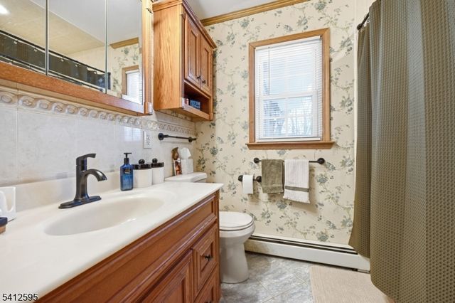 17 Acorn Dr, Vernon Twp., NJ 07422