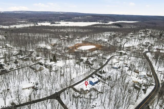 17 Acorn Dr, Vernon Twp., NJ 07422