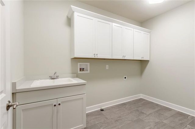 1402 Creeks Edge Drive, Webster, NY 14580