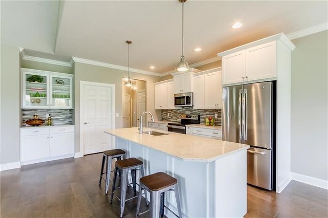 1402 Creeks Edge Drive, Webster, NY 14580