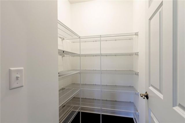 1402 Creeks Edge Drive, Webster, NY 14580