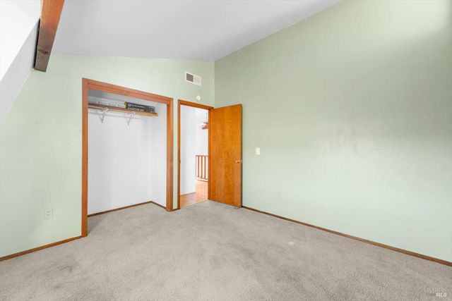 1017 Headlands Dr, Napa, CA 94558