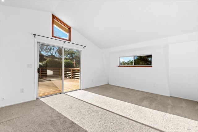 1017 Headlands Dr, Napa, CA 94558