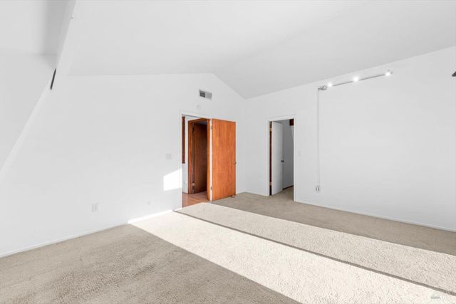 1017 Headlands Dr, Napa, CA 94558