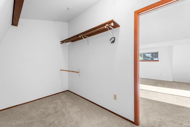 1017 Headlands Dr, Napa, CA 94558