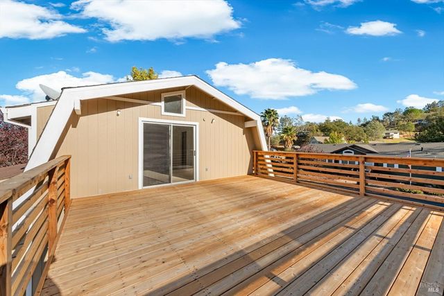 1017 Headlands Dr, Napa, CA 94558