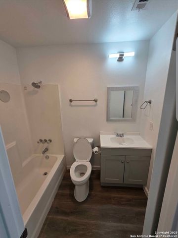 1503 Vanderbilt, San Antonio, TX 78210